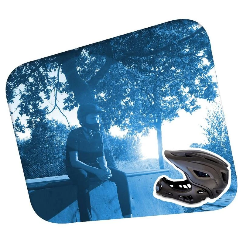 Casque de Vélo intégral pour enfants | Noir | Lumière arrière | Certifié EN1078 Crazy Safety Casque De Vélo Intégral Pour Enfants | Noir | Lumière Arrière | Certifié EN1078 -Vélos Équipement Magasin casque de velo integral pour enfants noir lumiere arriere certifie en1078 4