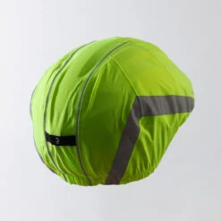 BTWIN COUVRE CASQUE IMPERMEABLE VISIBILITE NUIT ET JOUR 960 JAUNE FLUO -Vélos Équipement Magasin couvre casque impermeable visibilite nuit et jour 960 jaune fluo 3