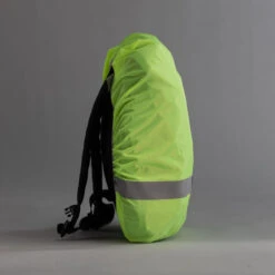 BTWIN COUVRE SAC IMPERMEABLE VISIBILITE JOUR NUIT JAUNE FLUO -Vélos Équipement Magasin couvre sac impermeable visibilite jour nuit jaune fluo 2