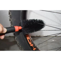 Kit Chaine Vélo : Dérive Chaîne + Set De Brosses Et Clé Allen étoile -Vélos Équipement Magasin kit chaine velo derive chaine set de brosses et cle allen etoile 3