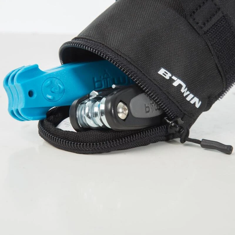 KIT RÉPARATION VELO ET SACOCHE DE SELLE 100 0,5L NOIR BTWIN KIT RÉPARATION VELO ET SACOCHE DE SELLE 100 0,5L NOIR -Vélos Équipement Magasin kit reparation velo et sacoche de selle 100 05l noir 1