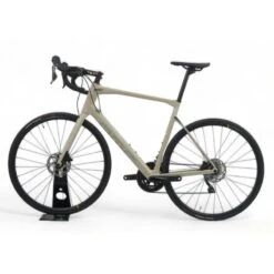 Reconditionné - BMC Roadmachine Six Shimano 105 - Excellent état 5 Reconditionné - BMC Roadmachine Six Shimano 105 - Excellent état -Vélos Équipement Magasin reconditionne bmc roadmachine six shimano 105 excellent etat 3