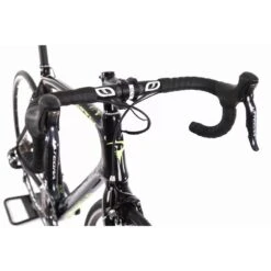 Reconditionné - Vélo De Route - Pinarello Angliru Di2- 2017 - BON 5 Reconditionné - Vélo De Route - Pinarello Angliru Di2- 2017 - BON -Vélos Équipement Magasin reconditionne velo de route pinarello angliru di2 2017 bon 3