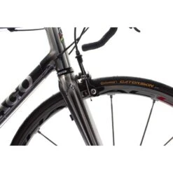 COLNAGO RECONDITIONNÉ - Vélo Route - Extreme C Power - Très Bon état 4 COLNAGO RECONDITIONNÉ - Vélo Route - Extreme C Power - Très Bon état -Vélos Équipement Magasin reconditionne velo route extreme c power tres bon etat 2