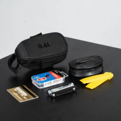 Riverside SACOCHE DE SELLE EASY M 0.6L NOIR 5 Riverside SACOCHE DE SELLE EASY M 0.6L NOIR -Vélos Équipement Magasin sacoche de selle easy m 06l noir 3