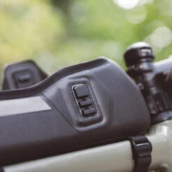 Riverside SACOCHE TOP TUBE IMPERMEABLE 1L BIKEPACKING -Vélos Équipement Magasin sacoche top tube impermeable 1l bikepacking 5