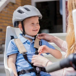 Bobike Siège Arrière Pour Vélo Exclusive Maxi Plus Porte-bagages Noir Avec LED -Vélos Équipement Magasin siege arriere pour velo exclusive maxi plus porte bagages noir avec led 2