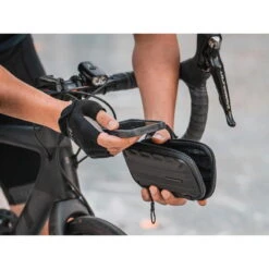 Topeak Support Smartphone Pour Vélo Pakgo M Noir -Vélos Équipement Magasin support smartphone pour velo pakgo m noir 3