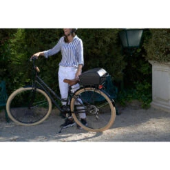 TOP BOX POUR VÉLO Avec Système De Fixation Dans Le Porte-bagages - 11L/5KG -Vélos Équipement Magasin top box pour velo avec systeme de fixation dans le porte bagages 11l5kg 3
