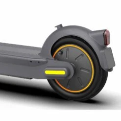 Trottinette électrique Ninebot Segway G30E II Max 7 Trottinette électrique Ninebot Segway G30E II Max -Vélos Équipement Magasin trottinette electrique ninebot segway g30e ii max 5