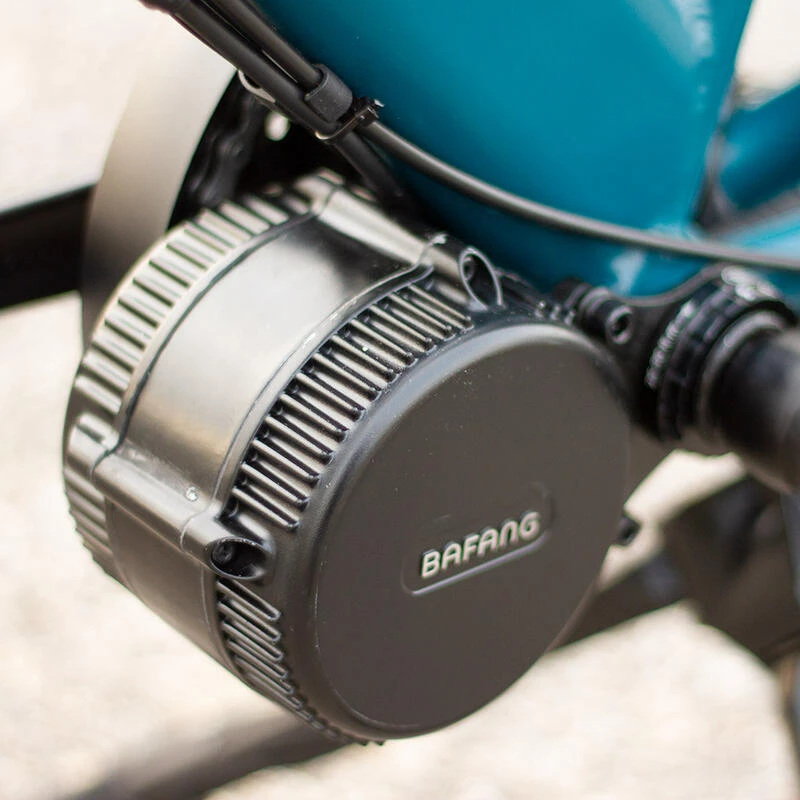 Vélo porteur électrique - Missive 3 vitesses Bleu canard + sacoche avant Vélo Porteur électrique - Missive 3 Vitesses Bleu Canard + Sacoche Avant -Vélos Équipement Magasin velo porteur electrique missive 3 vitesses bleu canard sacoche avant 1