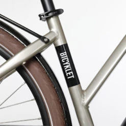 VÉLO VILLE ÉLECTRIQUE - BICYKLET CAMILLE - BEIGE -Vélos Équipement Magasin velo ville electrique bicyklet camille beige 4